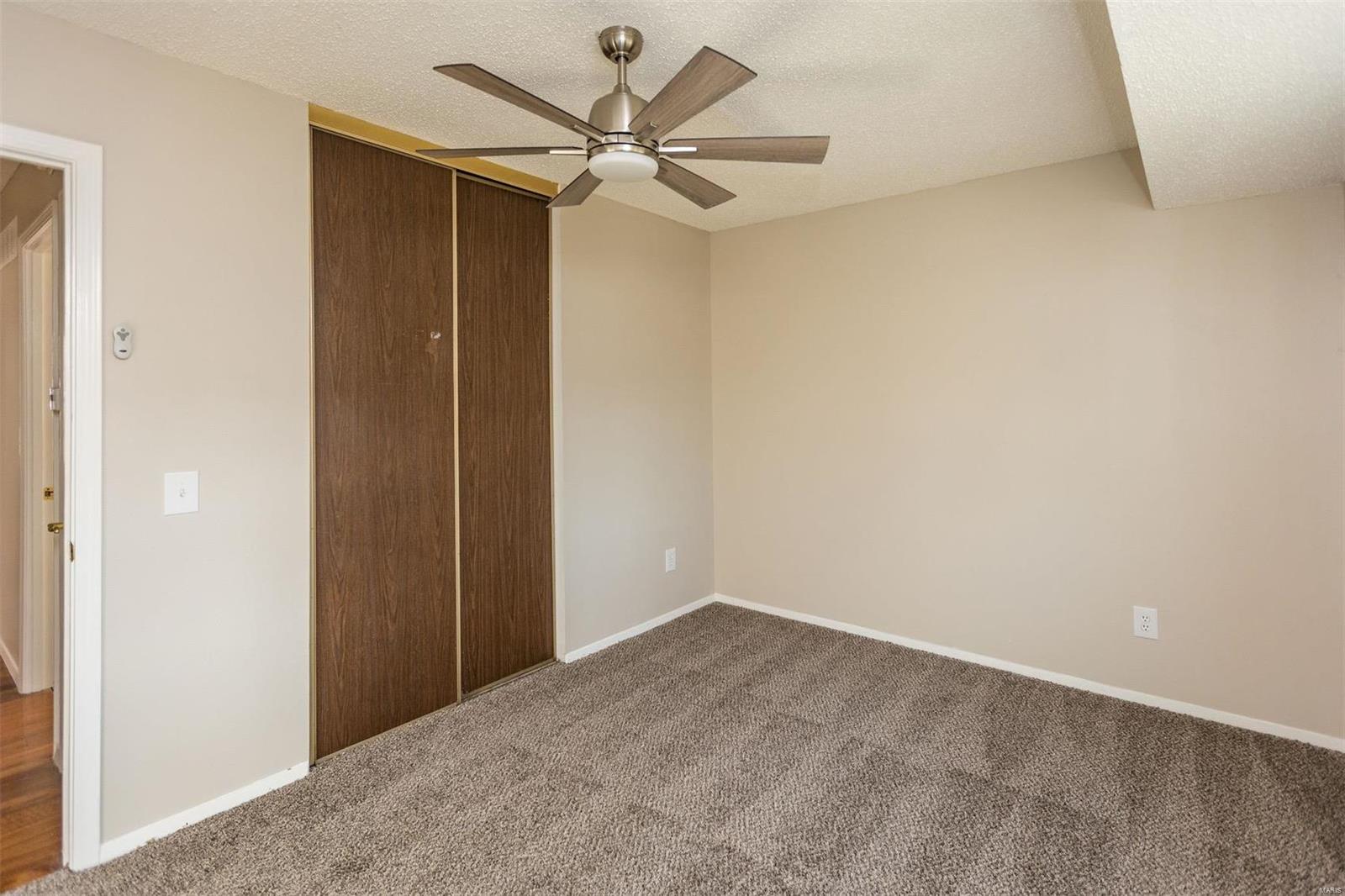1019 Timberfield Drive Ballwin, MO 63021 - Photo 9 of 12 Gallery Image 9