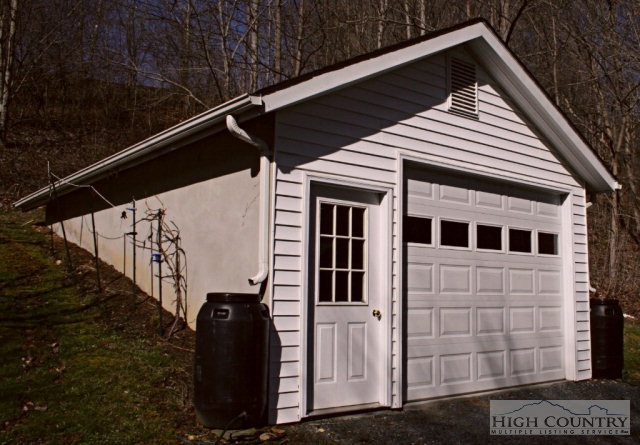 867 Georges Gap Road Vilas, NC 28692 - Photo 15 of 41 Gallery Image 15