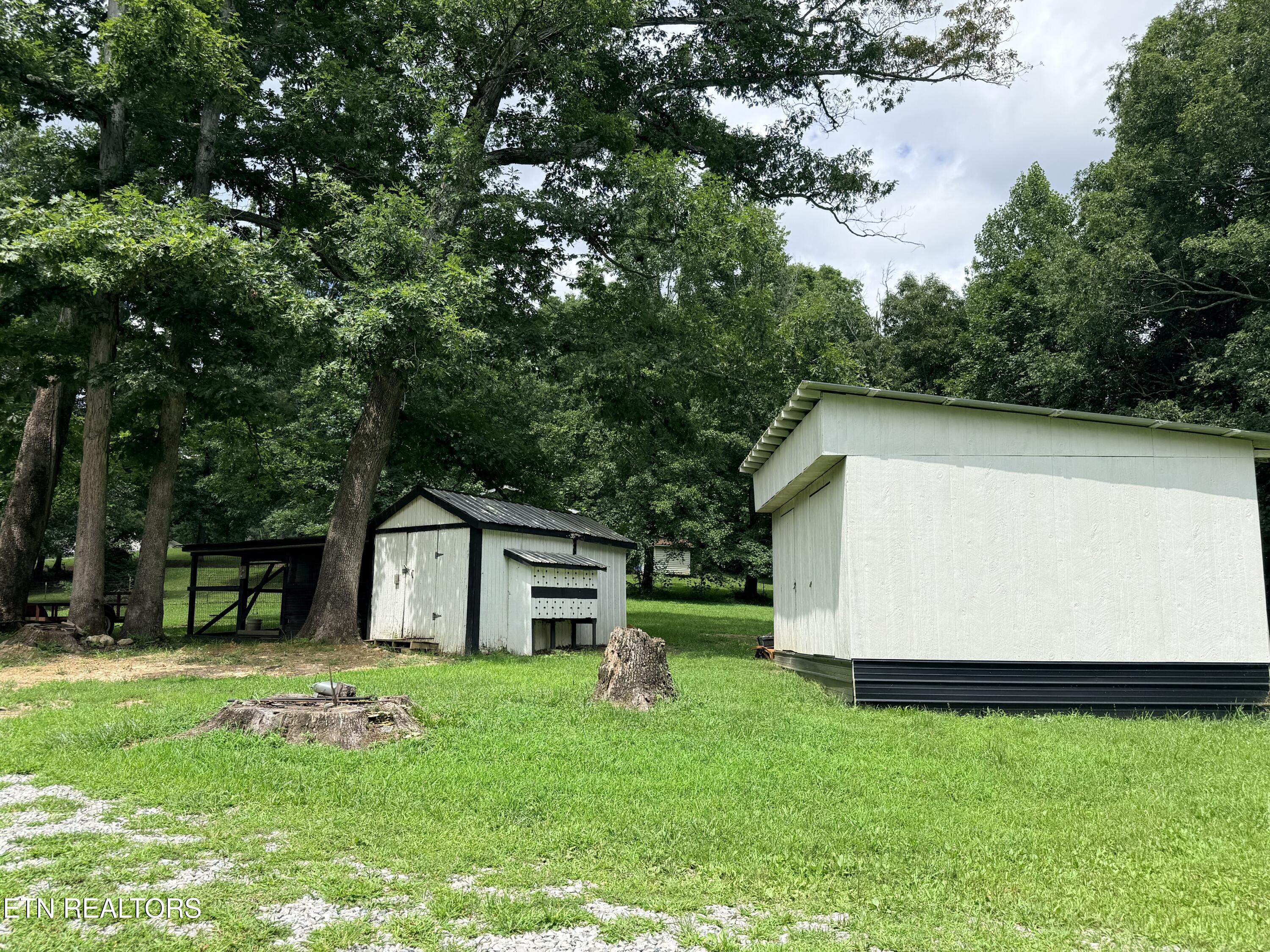 586 Rugby Highway Robbins, TN 37852 - Photo 7 of 21 586 rugby 005