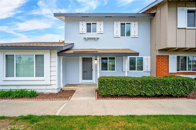 $3,350 | 9615 Adams Avenue, Huntington Beach, CA 92646