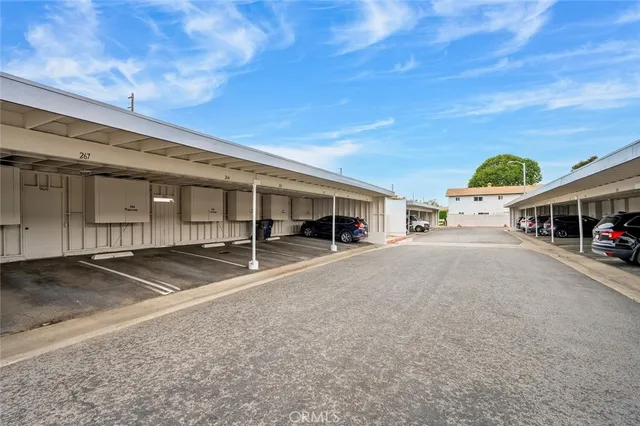 $3,350 | 9615 Adams Avenue, Huntington Beach, CA 92646