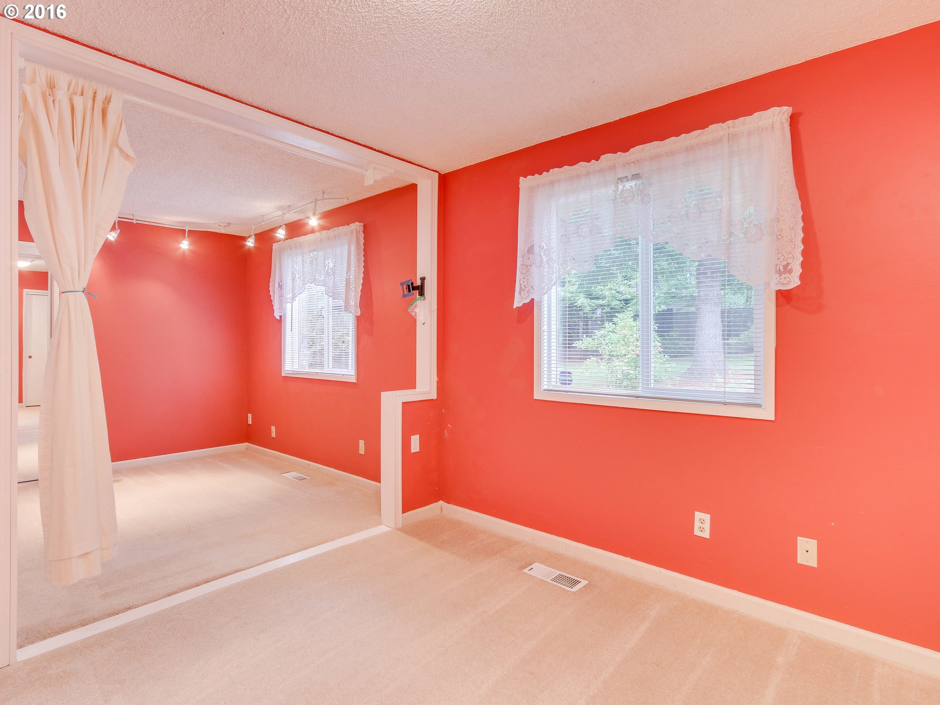 26250 Southeast Wally Road Boring, OR 97009 - Photo 14 of 30 Gallery Image 14