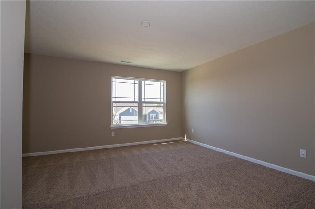 271 Rambling Road Greenfield, IN 46140 - Photo 15 of 47