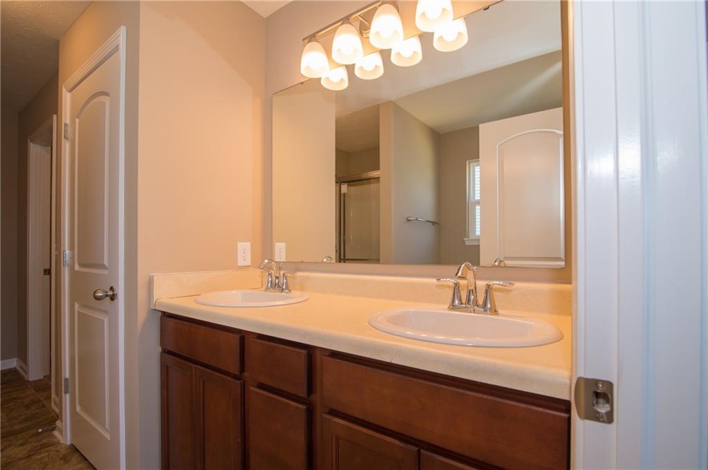 271 Rambling Road Greenfield, IN 46140 - Photo 20 of 47