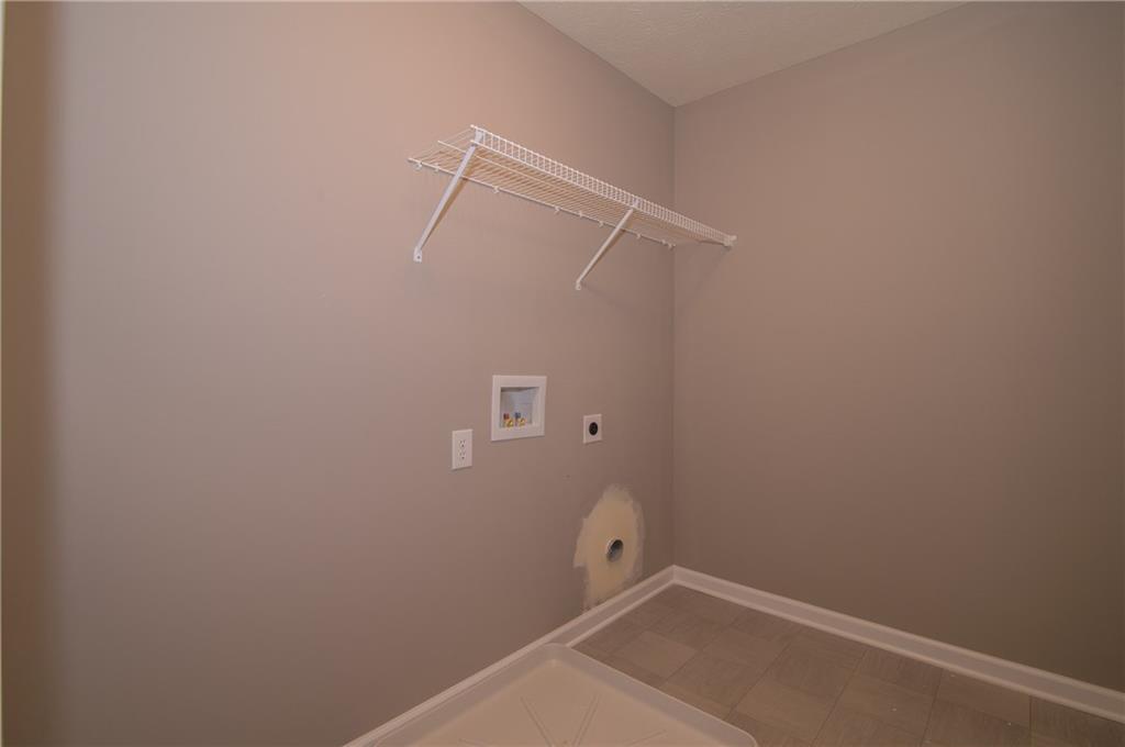 271 Rambling Road Greenfield, IN 46140 - Photo 36 of 47