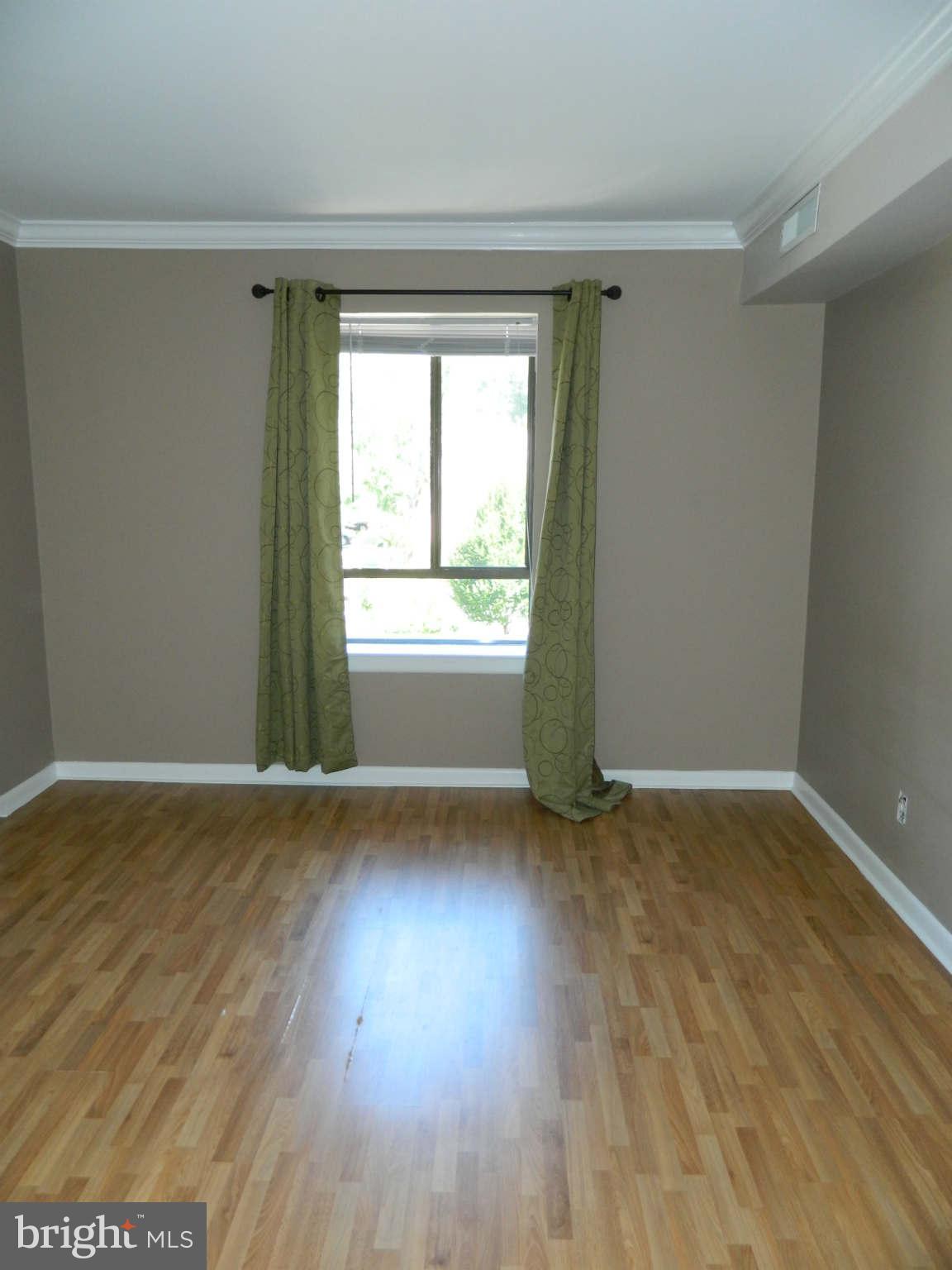 11635 Stoneview Square, Unit 22C Reston, VA 20191 - Photo 8 of 16 Bedroom