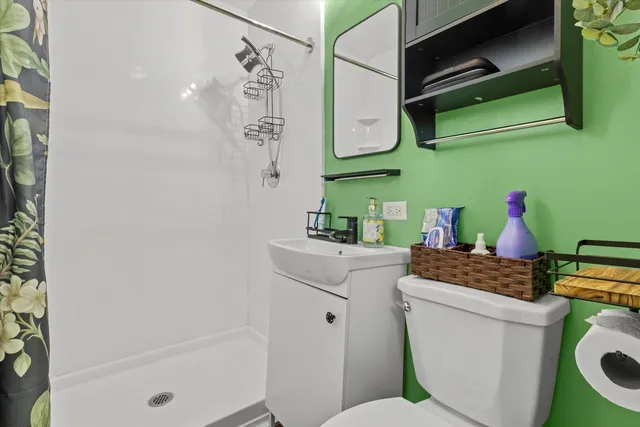 $385,000 | 455 Mohave Street, Hoffman Estates, IL 60169