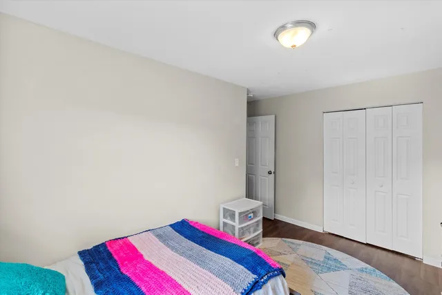 $385,000 | 455 Mohave Street, Hoffman Estates, IL 60169