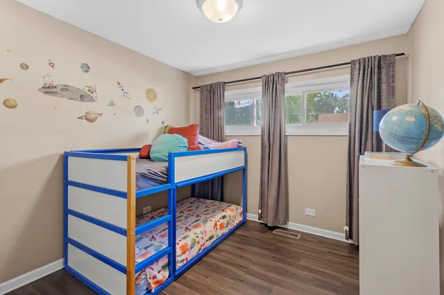 $385,000 | 455 Mohave Street, Hoffman Estates, IL 60169