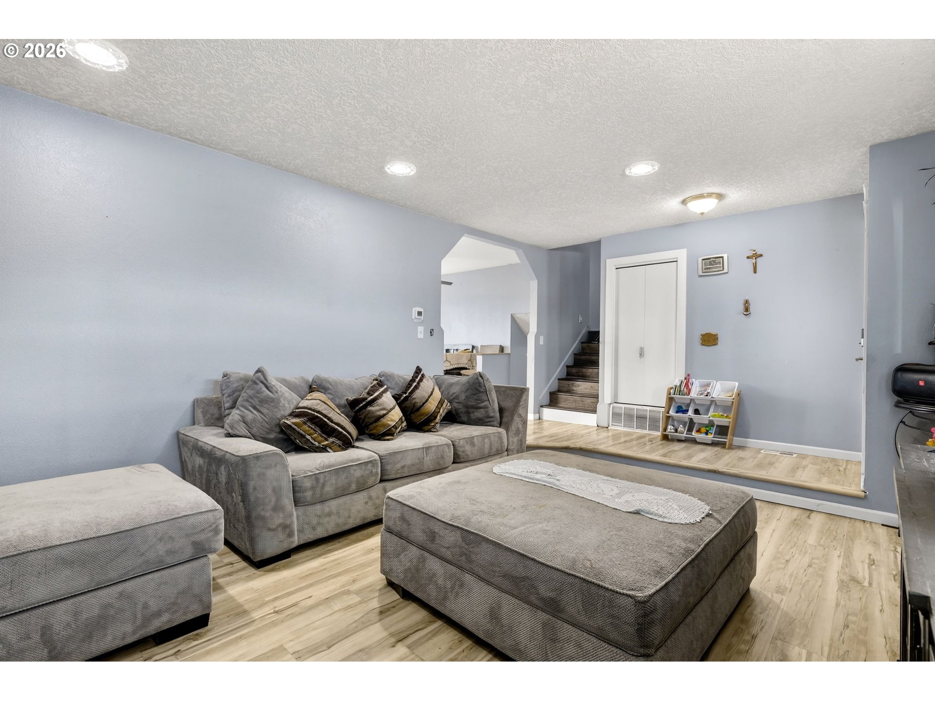 4274 5th Street Hubbard, OR 97032 - Photo 3 of 21