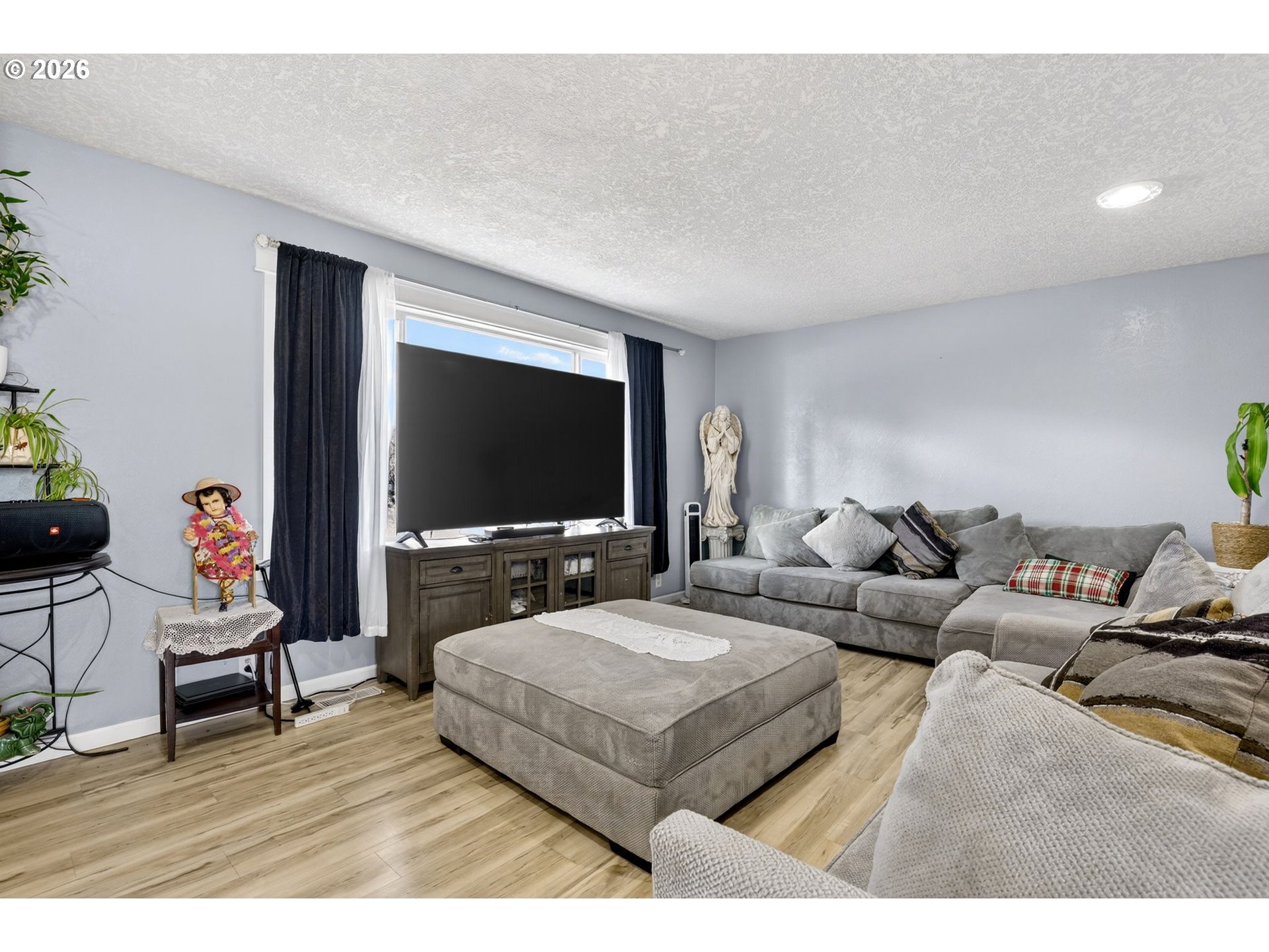 4274 5th Street Hubbard, OR 97032 - Photo 4 of 21