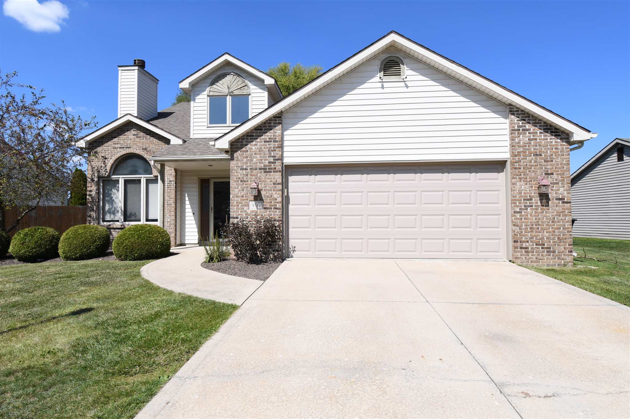9519 Mill Ridge Run Fort Wayne, IN 46835 - Photo 2 of 35 Gallery Image 2