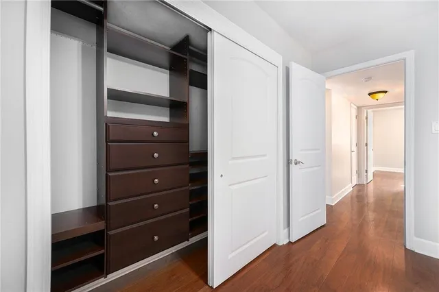 $259,600 | 524 West 10th Street, Kansas City, MO 64105