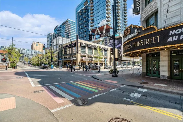 $259,400 | 524 West 10th Street, Kansas City, MO 64105