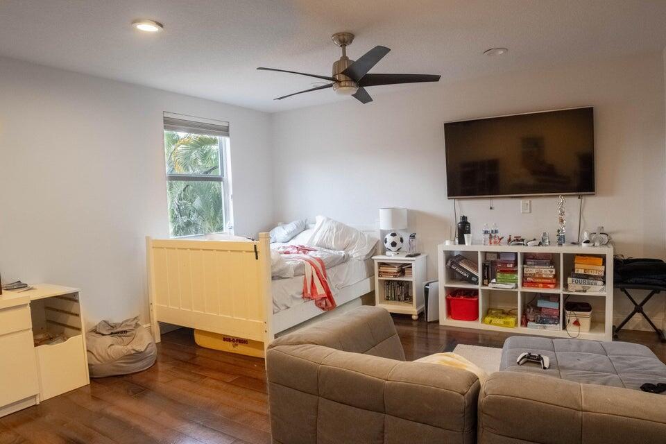 17205 Hampton Boulevard Boca Raton, FL 33496 - Photo 13 of 39 20240910142850359439000000-o