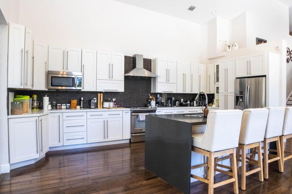 17205 Hampton Boulevard Boca Raton, FL 33496 - Photo 2 of 39 20240910142809665444000000-o
