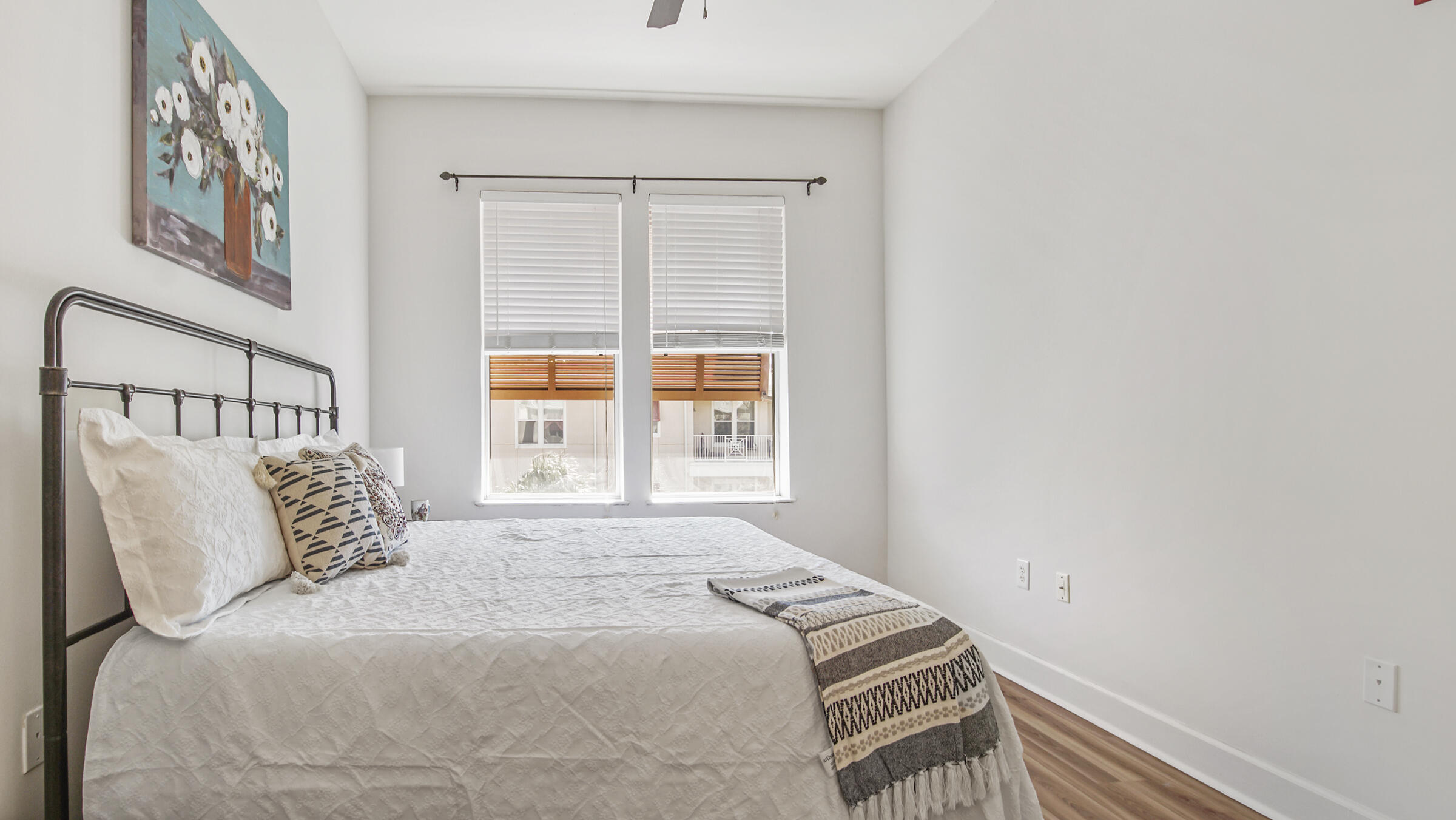 8700 Front Beach Road, Unit 5313 Panama City Beach, FL 32407 - Photo 17 of 38 a bedroom with a bed and a window