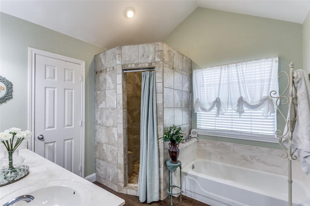 2400 Springfield Road Springtown, TX 76082 - Photo 14 of 31