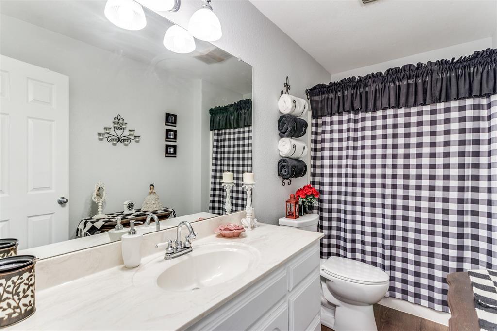 2400 Springfield Road Springtown, TX 76082 - Photo 17 of 31