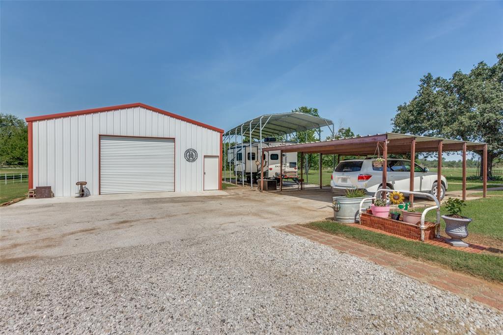2400 Springfield Road Springtown, TX 76082 - Photo 25 of 31