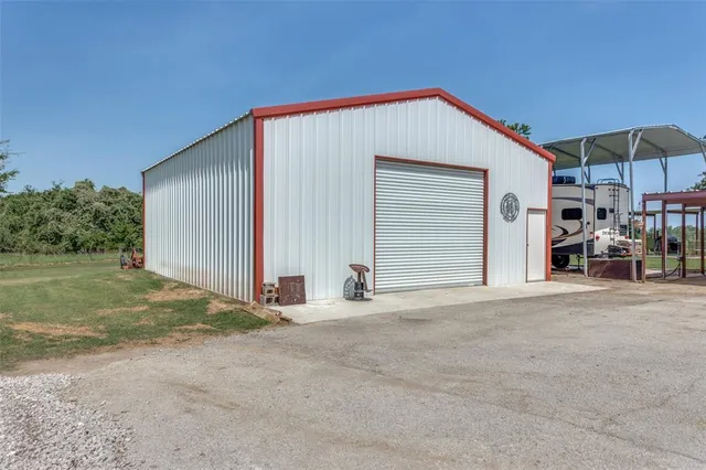 $769,000 | 2400 Springfield Road, Springtown, TX 76082