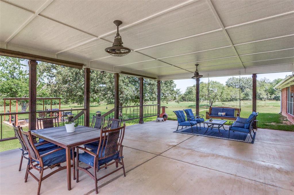 2400 Springfield Road Springtown, TX 76082 - Photo 5 of 31