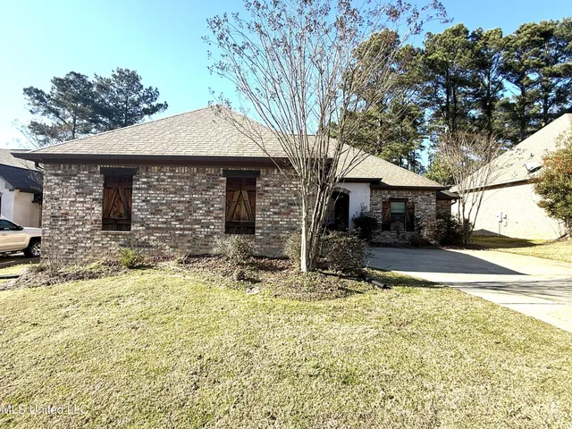 $2,400 | 961 Willow Grande Circle, Brandon, MS 39047