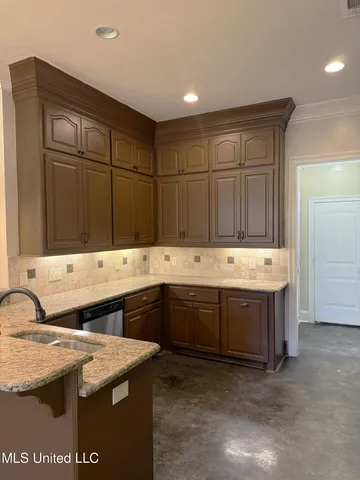 $2,400 | 961 Willow Grande Circle, Brandon, MS 39047