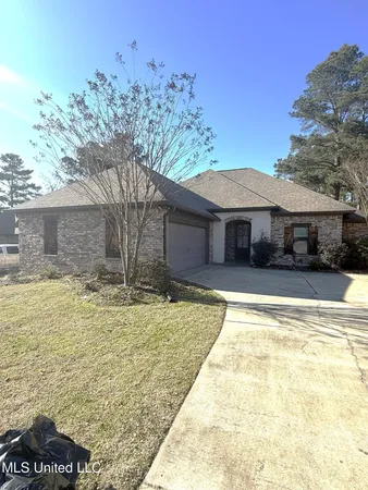 $2,200 | 961 Willow Grande Circle, Brandon, MS 39047
