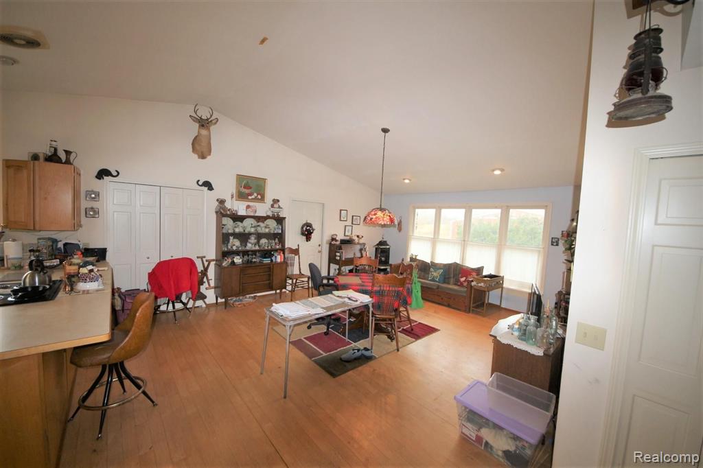 3385 Gotfredson Road Ypsilanti, MI 48198 - Photo 7 of 39