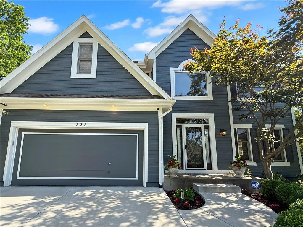 232 Southwest Winterpark Circle Lee's Summit, MO 64081 - Photo 4 of 4