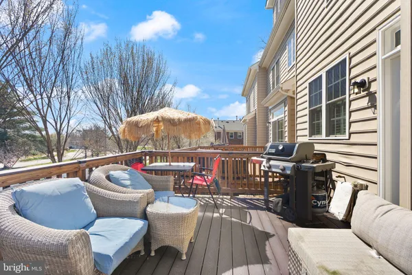 $850,000 | 7897 Carbondale Way, Springfield, VA 22153