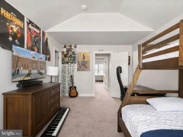 $850,000 | 7897 Carbondale Way, Springfield, VA 22153