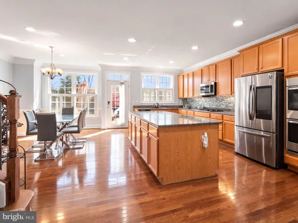 $850,000 | 7897 Carbondale Way, Springfield, VA 22153