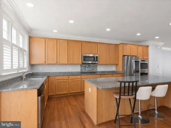 $850,000 | 7897 Carbondale Way, Springfield, VA 22153