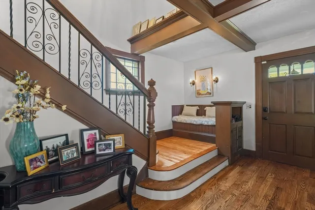 a view of entryway livingroom and hall