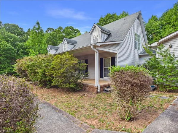$325,000 | 2094 North Asheboro School Road, Asheboro, NC 27203