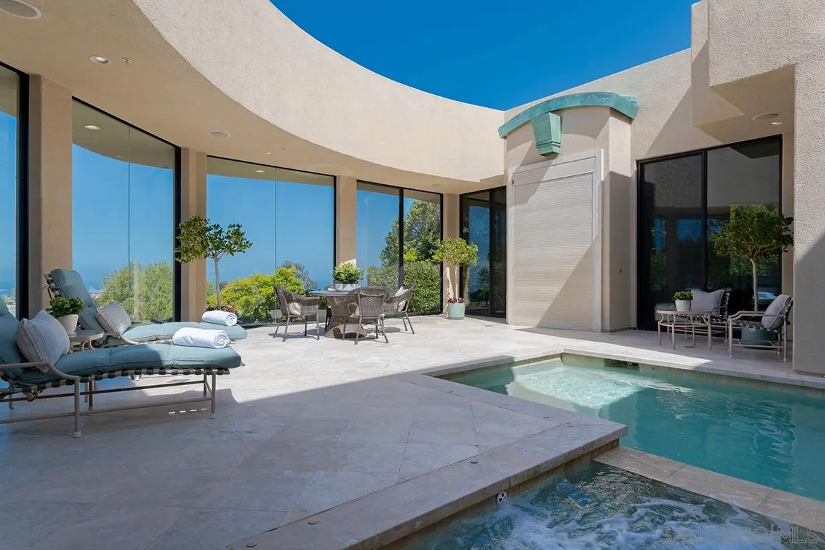 7323 Fairway Road La Jolla, CA 92037 - Photo 13 of 63 Gallery Image 13
