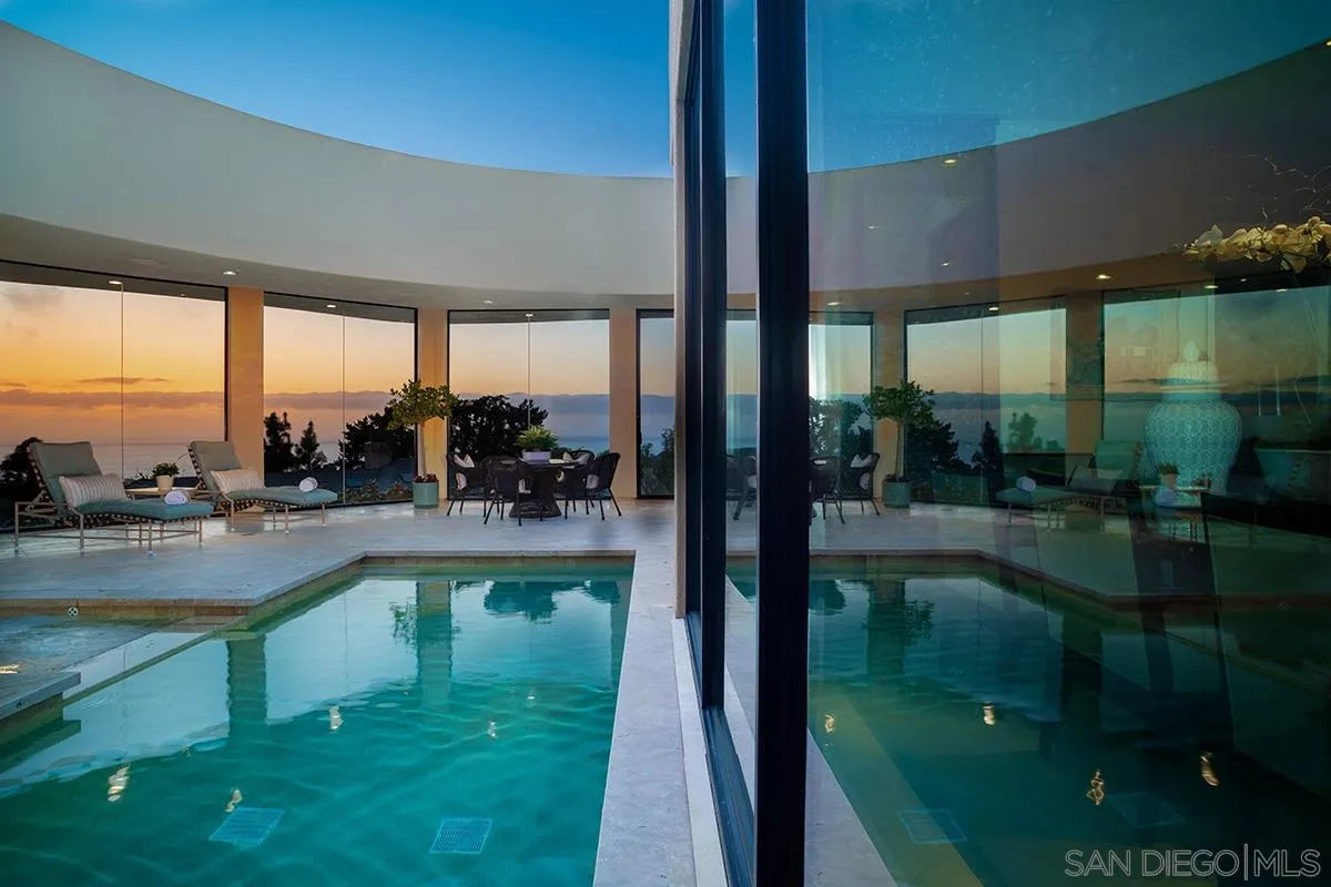 7323 Fairway Road La Jolla, CA 92037 - Photo 16 of 63 Gallery Image 16