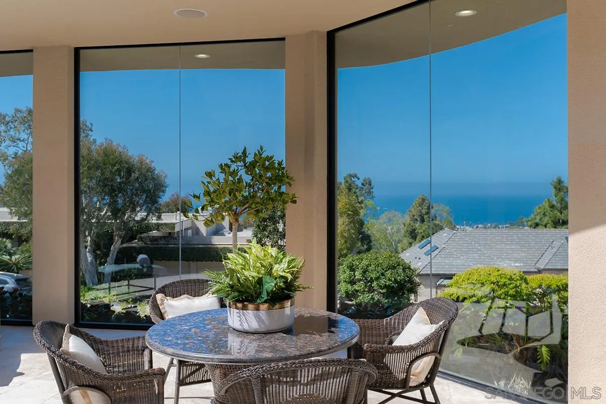 7323 Fairway Road La Jolla, CA 92037 - Photo 20 of 63 Gallery Image 20