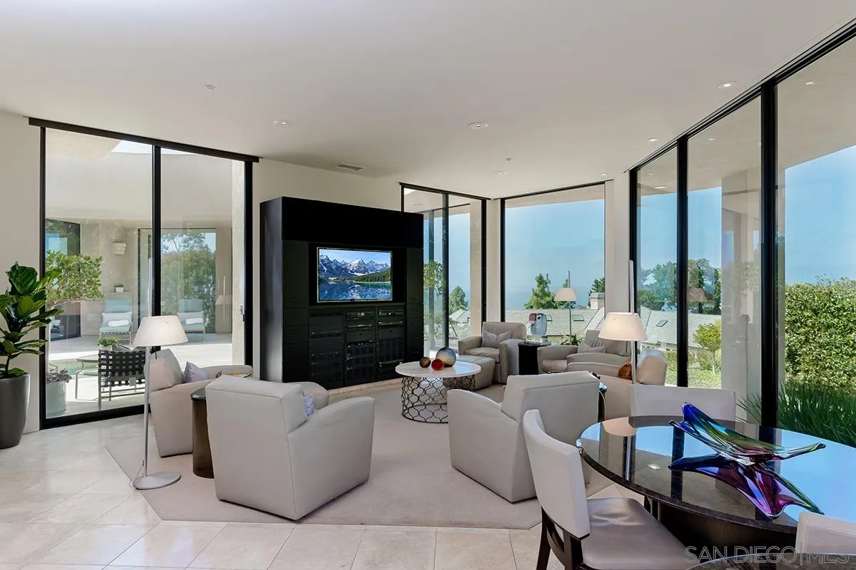 7323 Fairway Road La Jolla, CA 92037 - Photo 28 of 63 Gallery Image 28