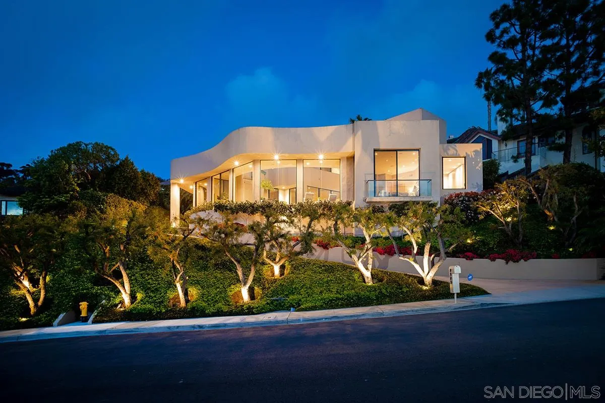 7323 Fairway Road La Jolla, CA 92037 - Photo 3 of 63 Gallery Image 3