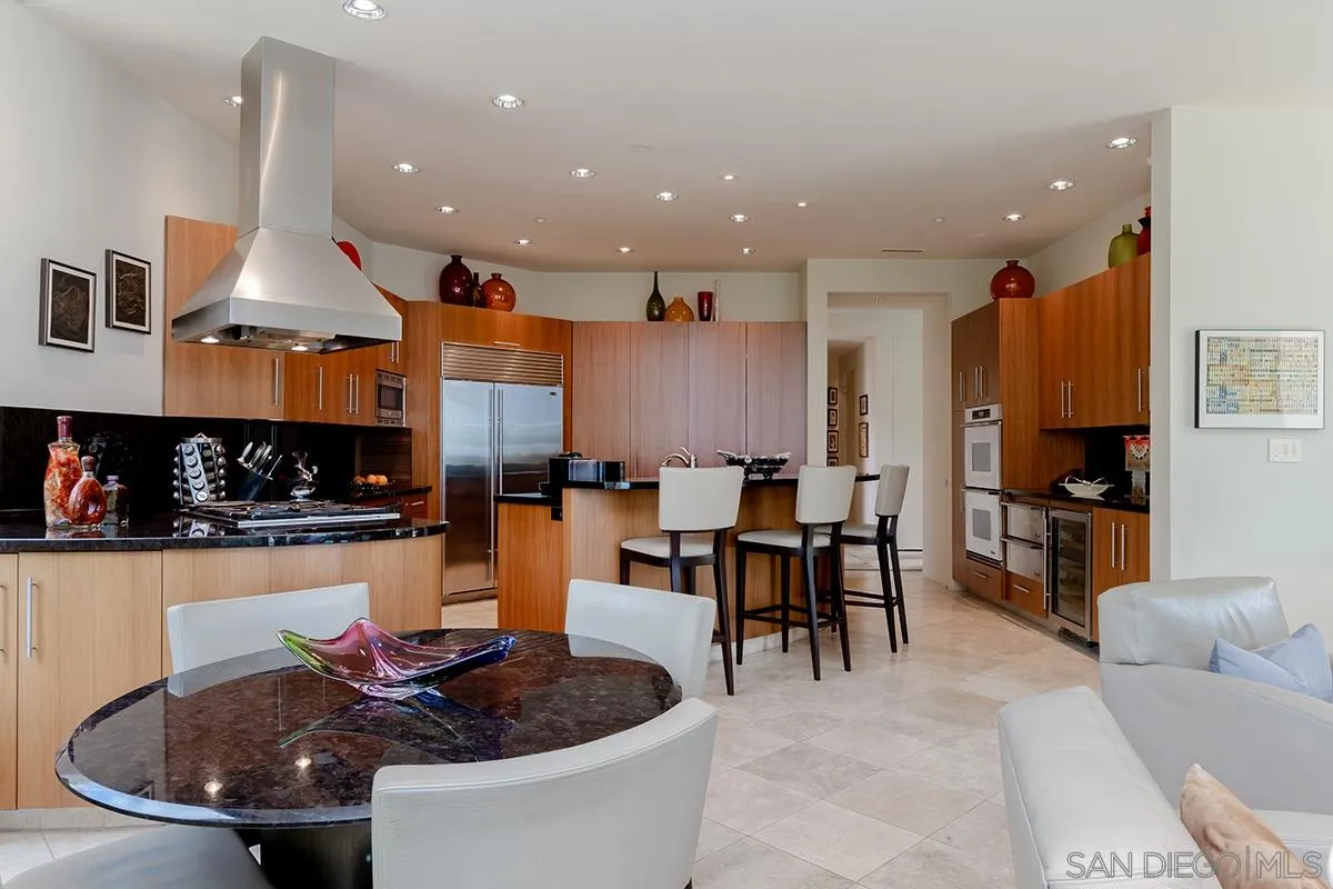 7323 Fairway Road La Jolla, CA 92037 - Photo 32 of 63 Gallery Image 32