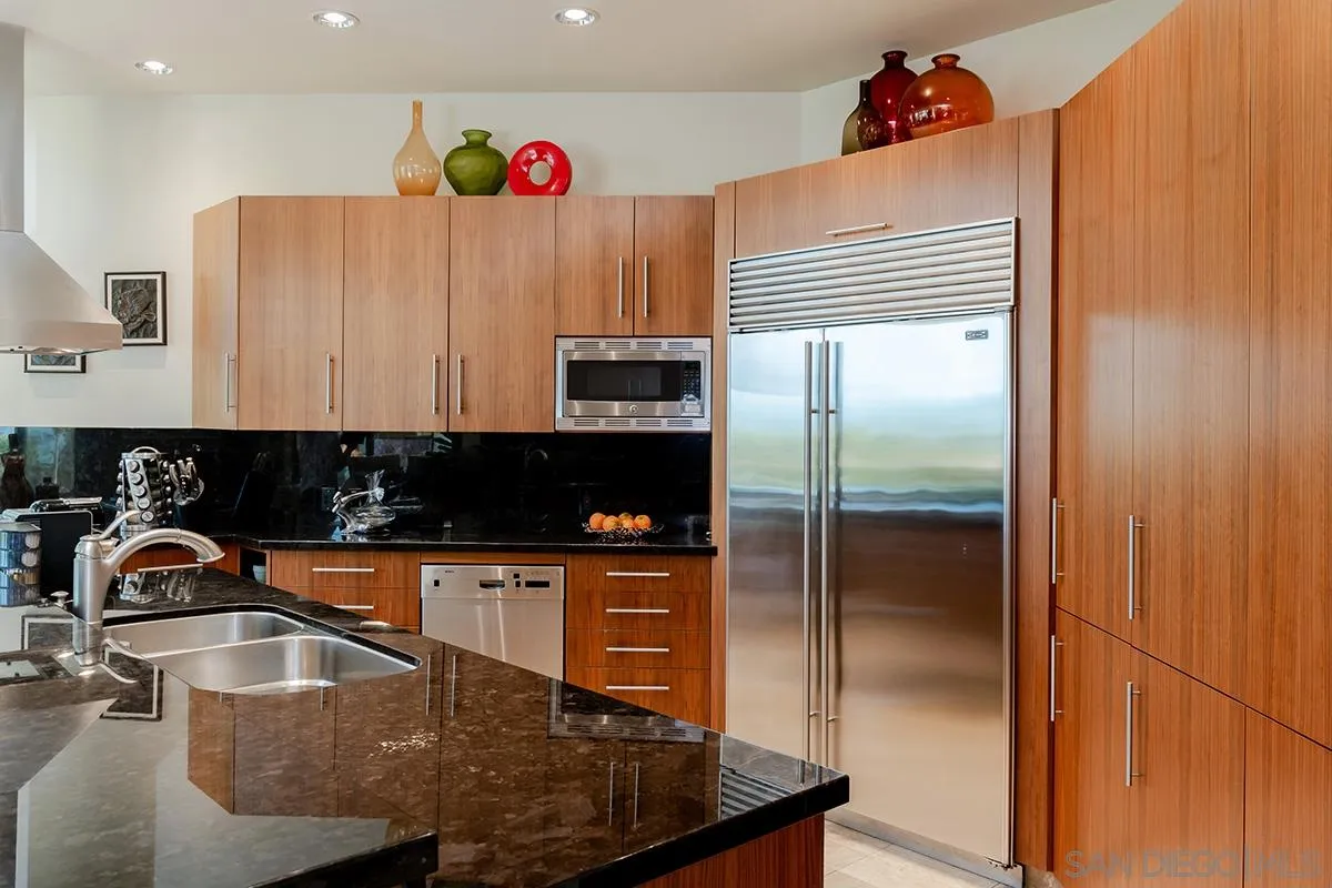 7323 Fairway Road La Jolla, CA 92037 - Photo 35 of 63 Gallery Image 35