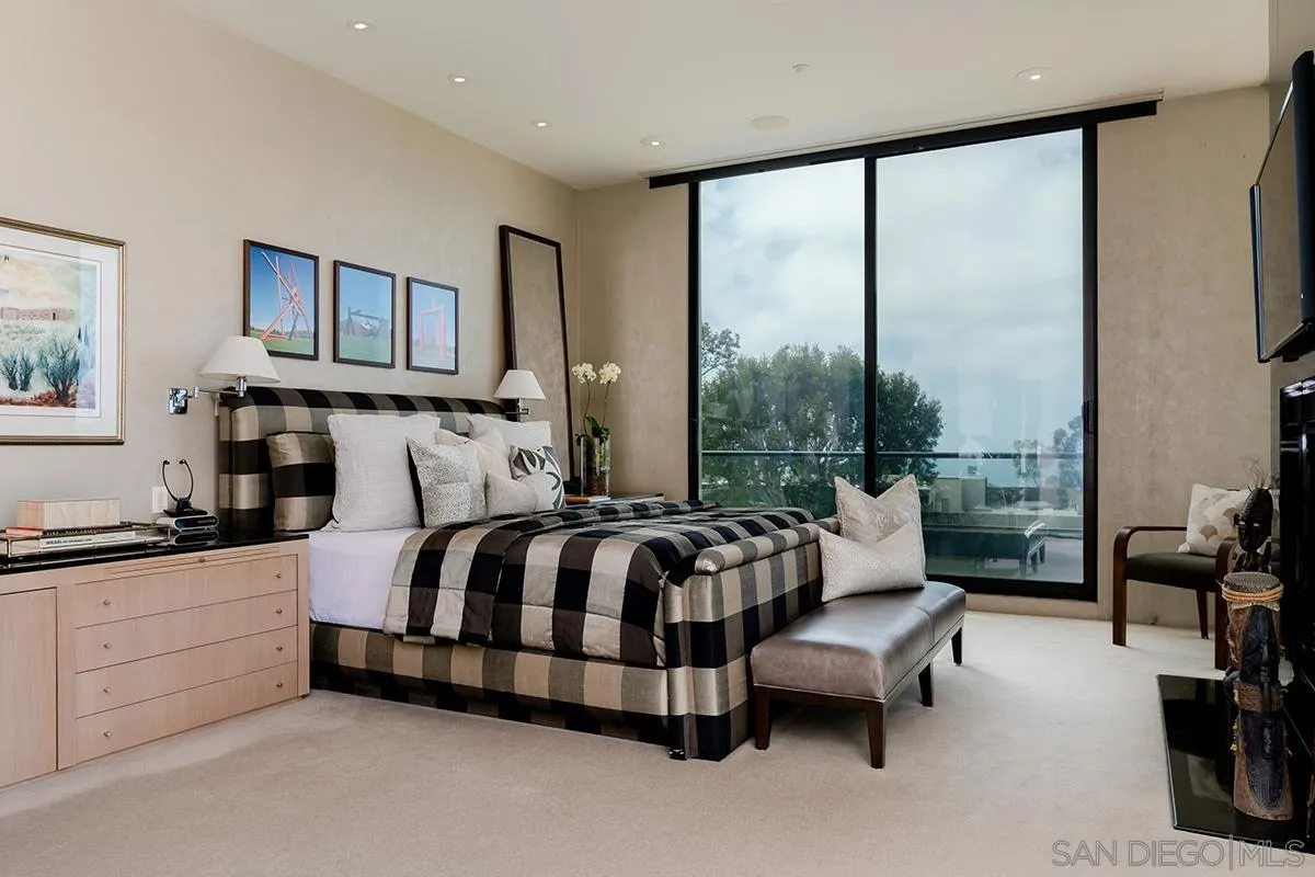 7323 Fairway Road La Jolla, CA 92037 - Photo 39 of 63 Gallery Image 39