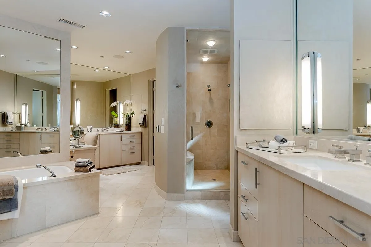 7323 Fairway Road La Jolla, CA 92037 - Photo 41 of 63 Gallery Image 41