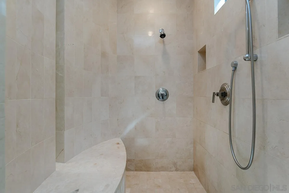 7323 Fairway Road La Jolla, CA 92037 - Photo 42 of 63 Gallery Image 42