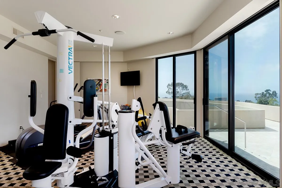 7323 Fairway Road La Jolla, CA 92037 - Photo 49 of 63 Gallery Image 49