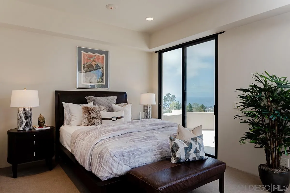 7323 Fairway Road La Jolla, CA 92037 - Photo 50 of 63 Gallery Image 50