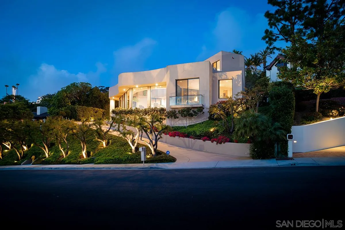 7323 Fairway Road La Jolla, CA 92037 - Photo 5 of 63 Gallery Image 5